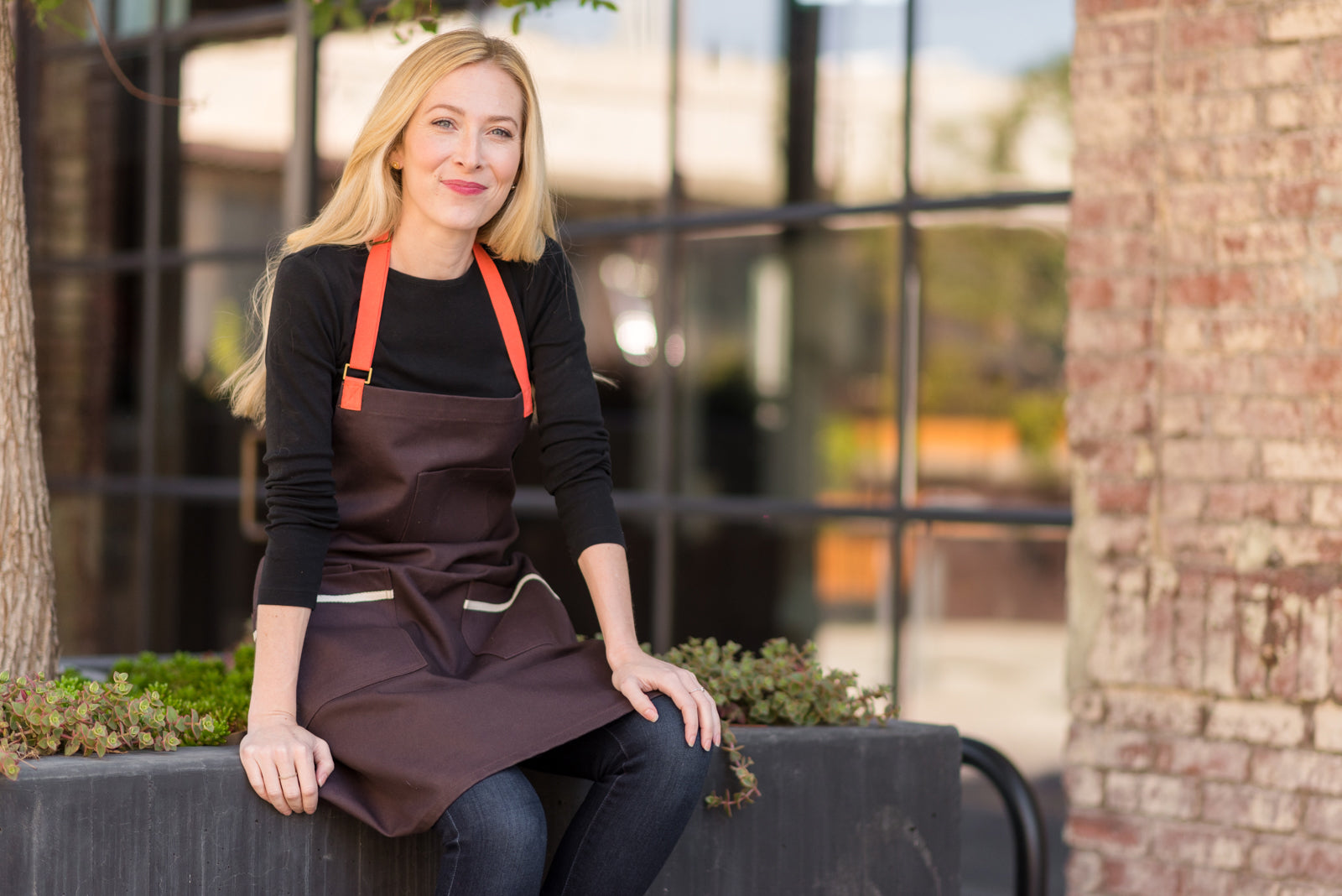 helt studio apron