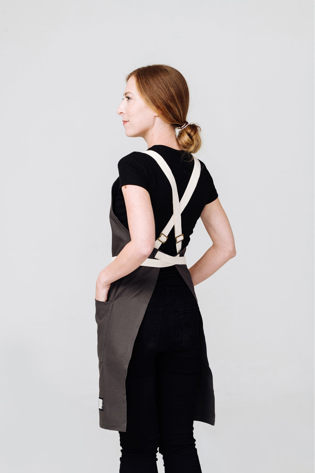 Hardwood Briquette DWR Crossback Apron