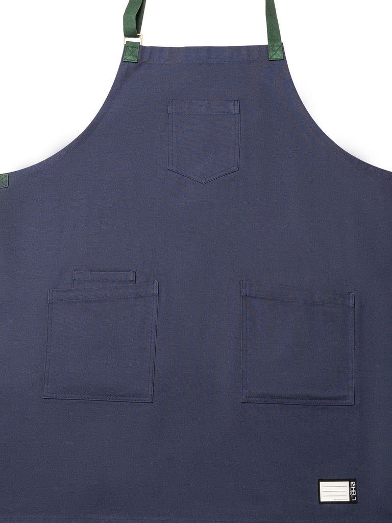 Frontal view of Deep-Sea DWR Bib Apron.